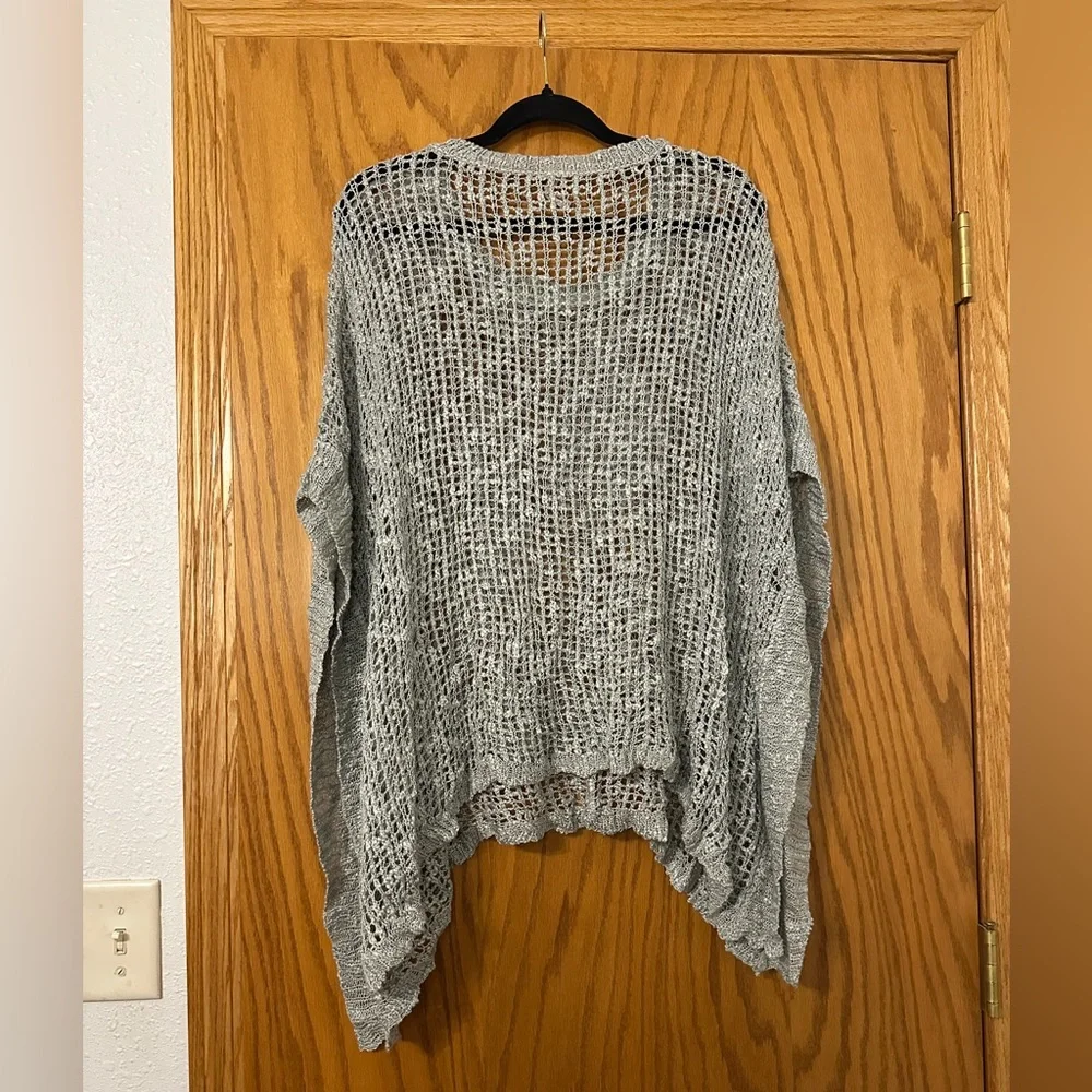 POL Gray Knit Women's Open Sides Sweater - NWOT - Size M - Picture 2 of 9